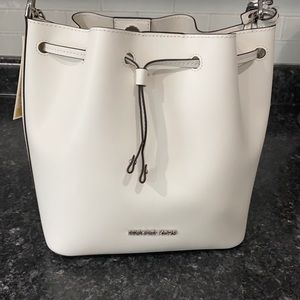 New with tags Michael Kors Bucket bag and wallet